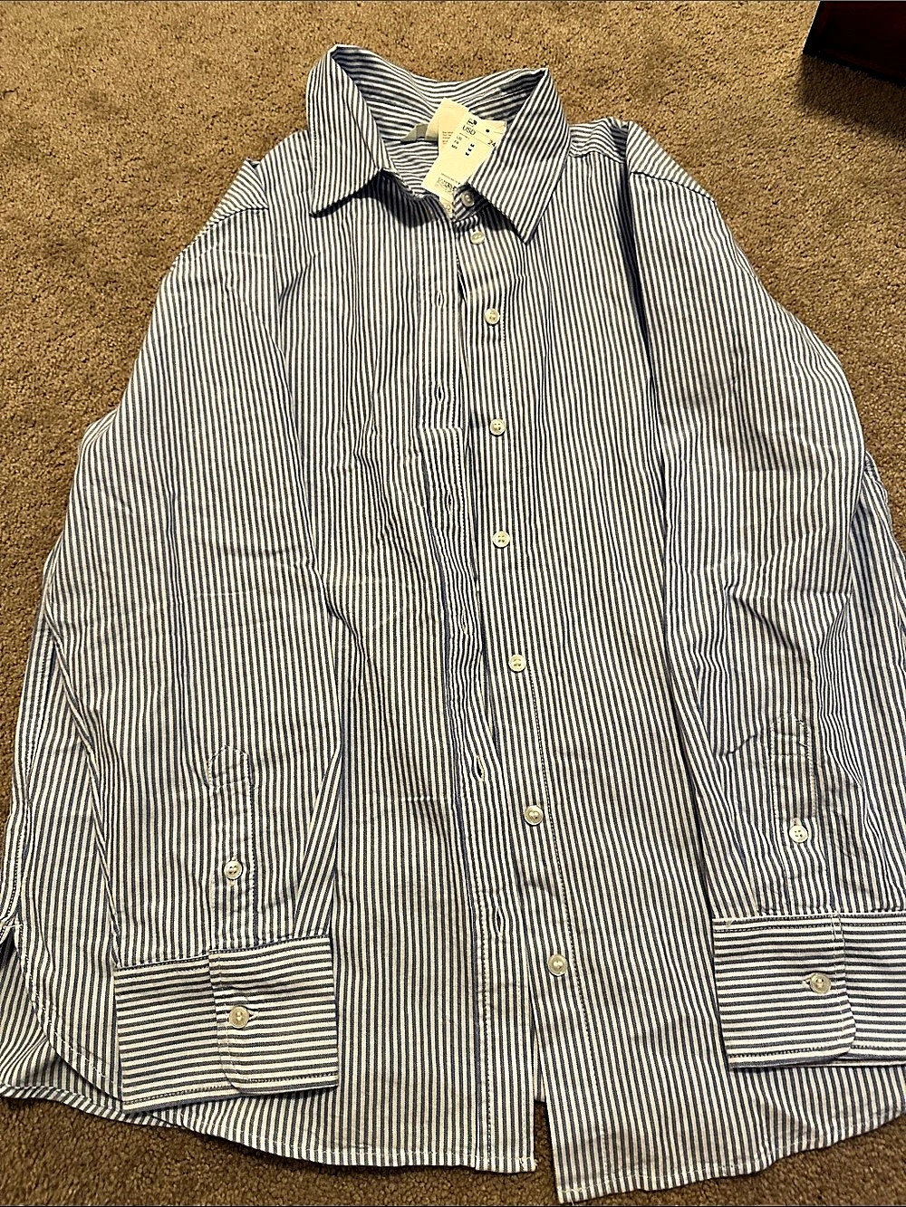 H&M  Striped Button Down Shirt in Blue & White Size Medium NWT